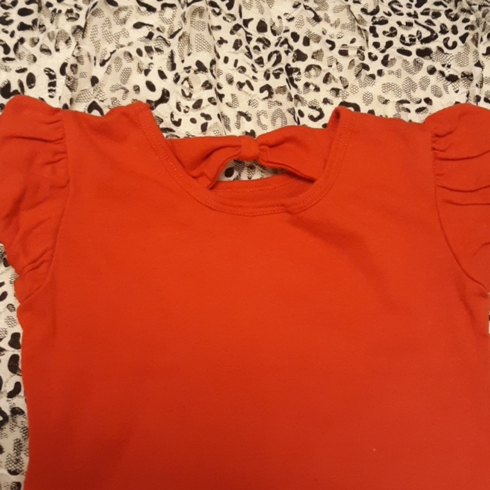 Minnie Mouse Tee - Picture 2 of 3